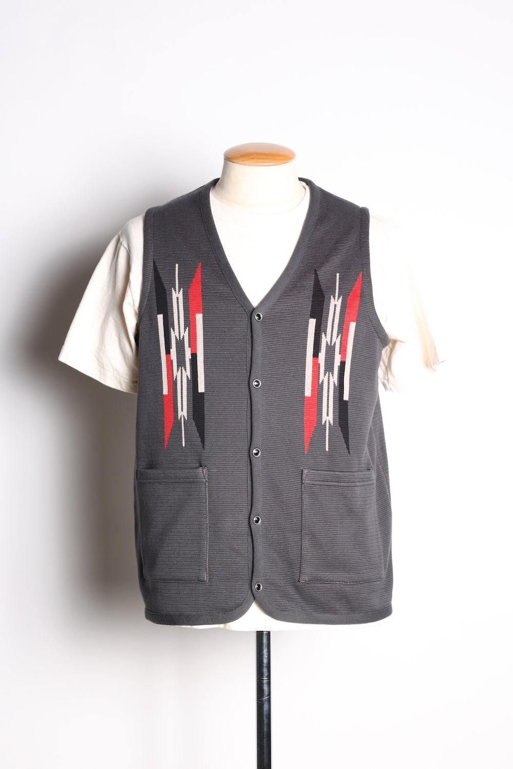NGT NATIVE VEST CHARCOAL