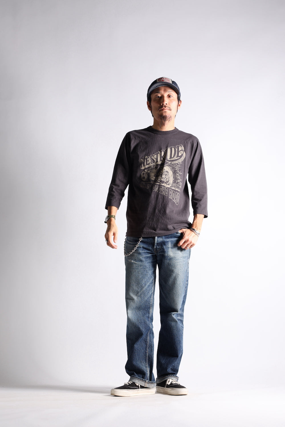 VINTAGE FOOTBALL TEE-2: NO PUBLIC