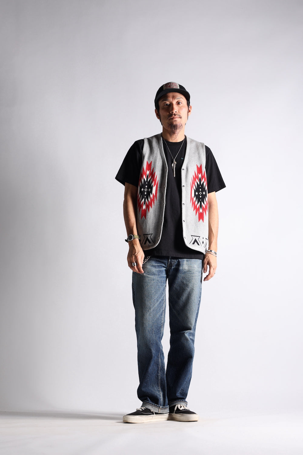 NGT NATIVE VEST GRY