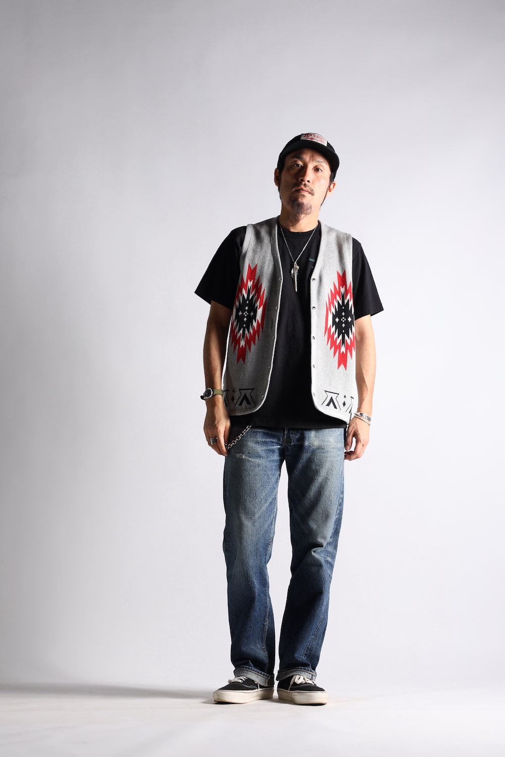NGT NATIVE VEST GRY