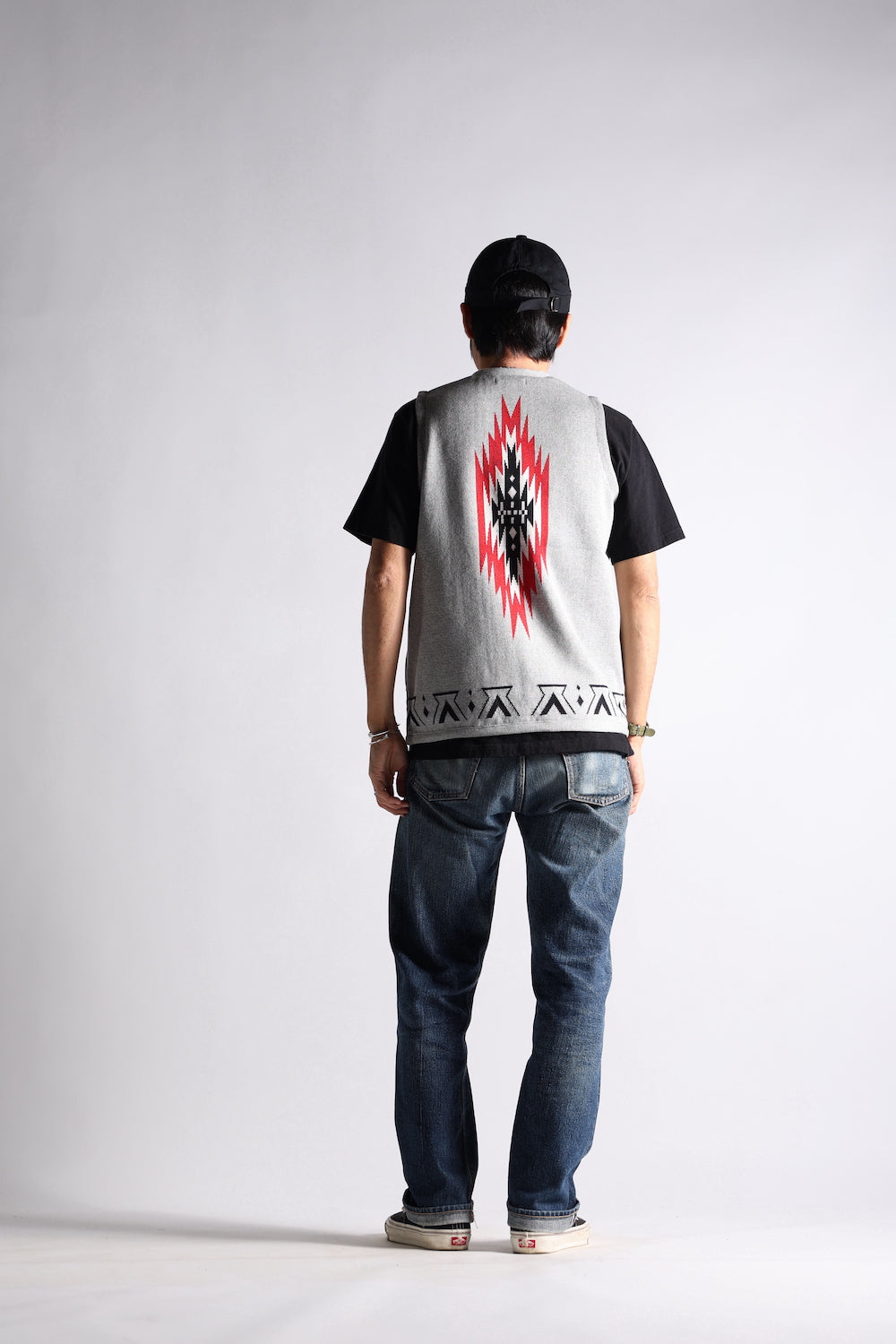 NGT NATIVE VEST GRY
