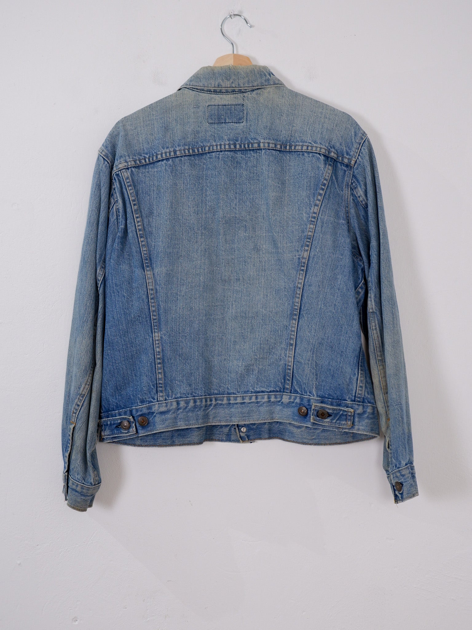 LEVIS VINTAGE #121 Size M