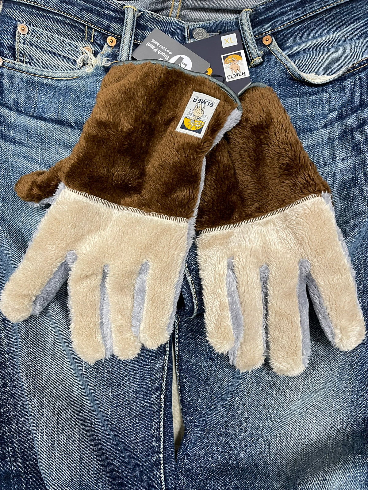 EM 355 CUDDLY CLUB GLOVE Brown