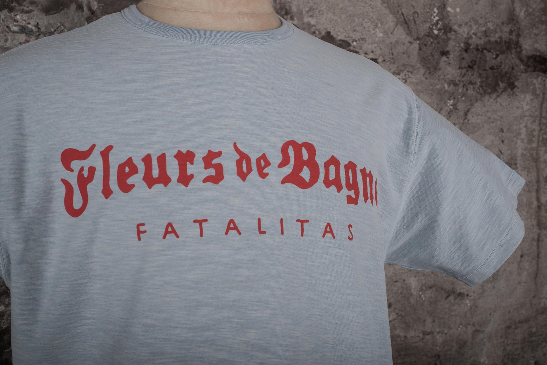 LE TRICOT FLEURS DE BAGNE "Fatalitas" Light Blue