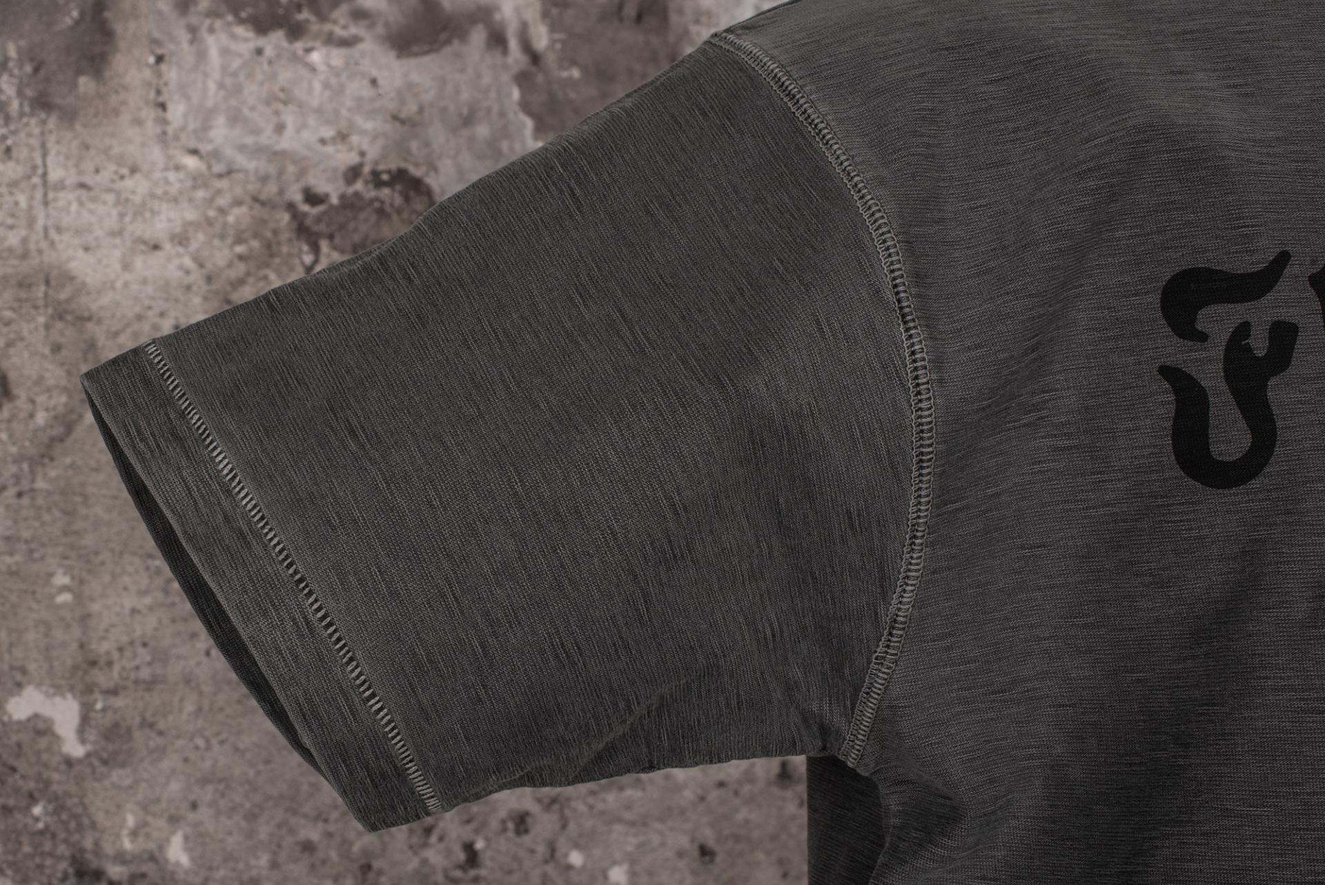 LE TRICOT FLEURS DE BAGNE "Fatalitas" Old Black
