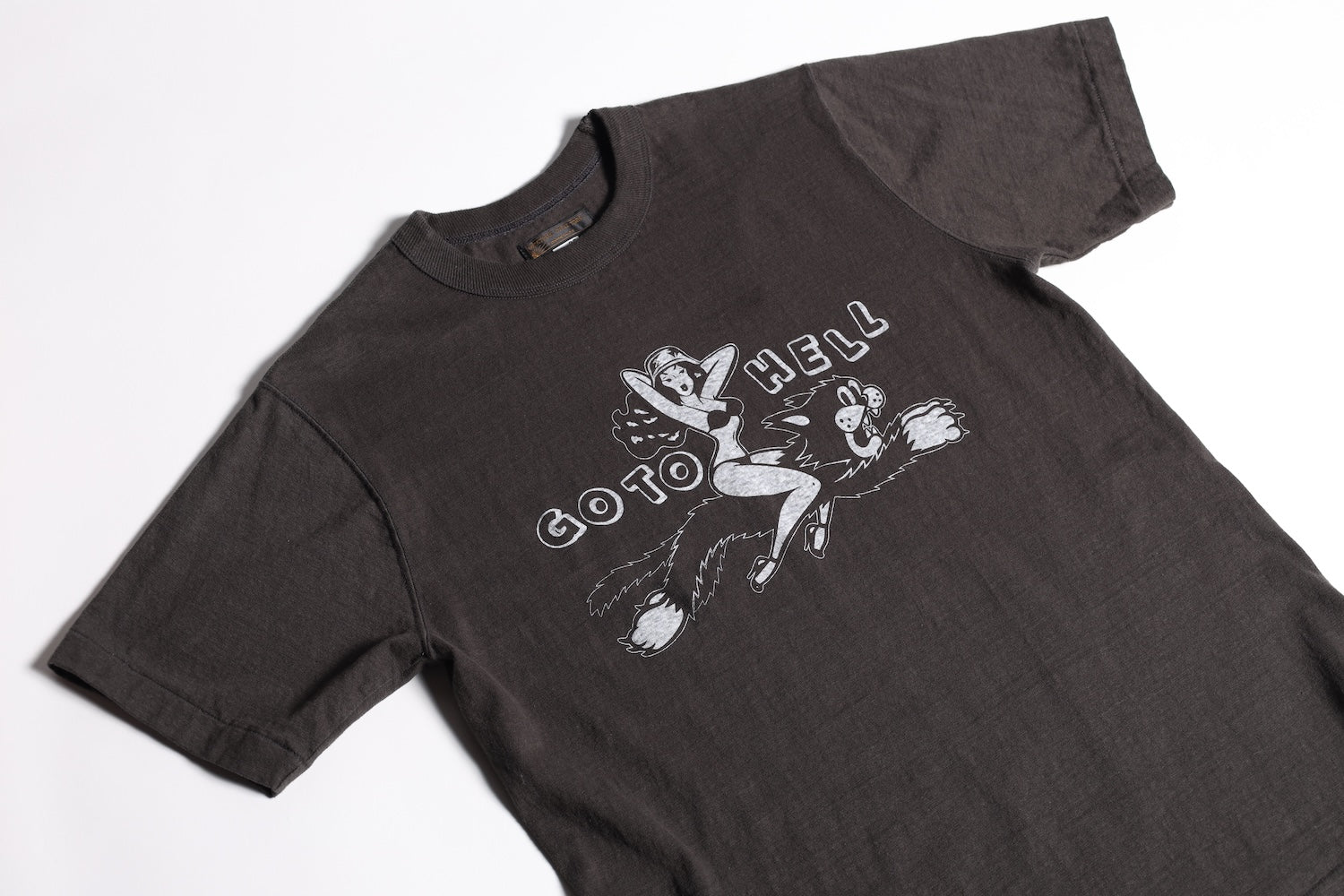V.PT.TEE.26-02 VINTAGE BLACK