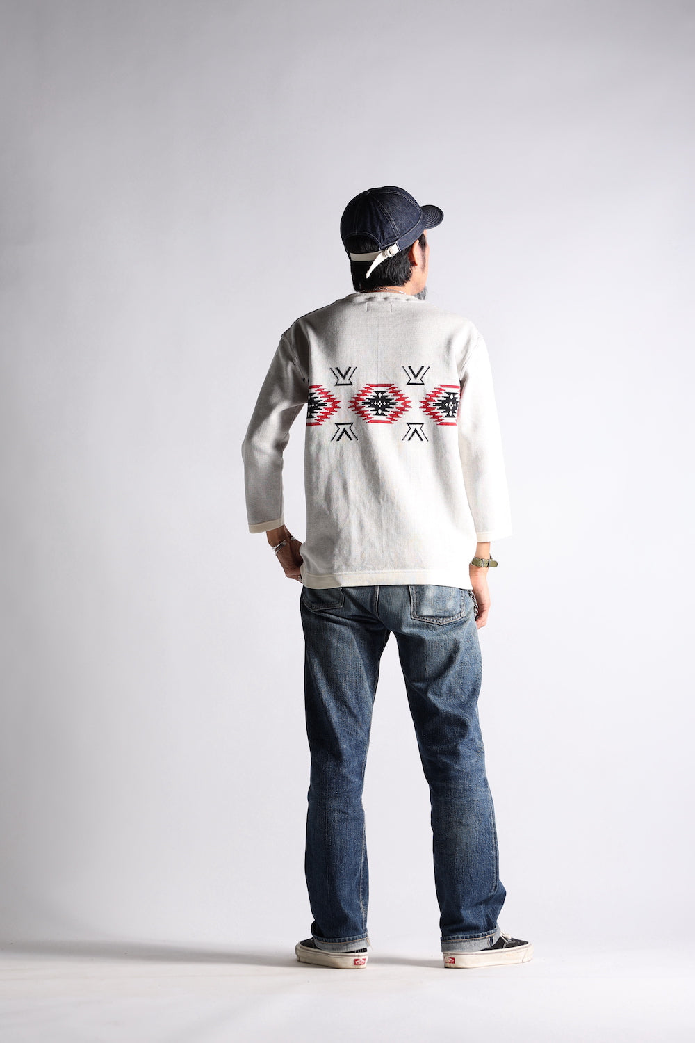 NGT NATIVE UNDER SWEATER GRY