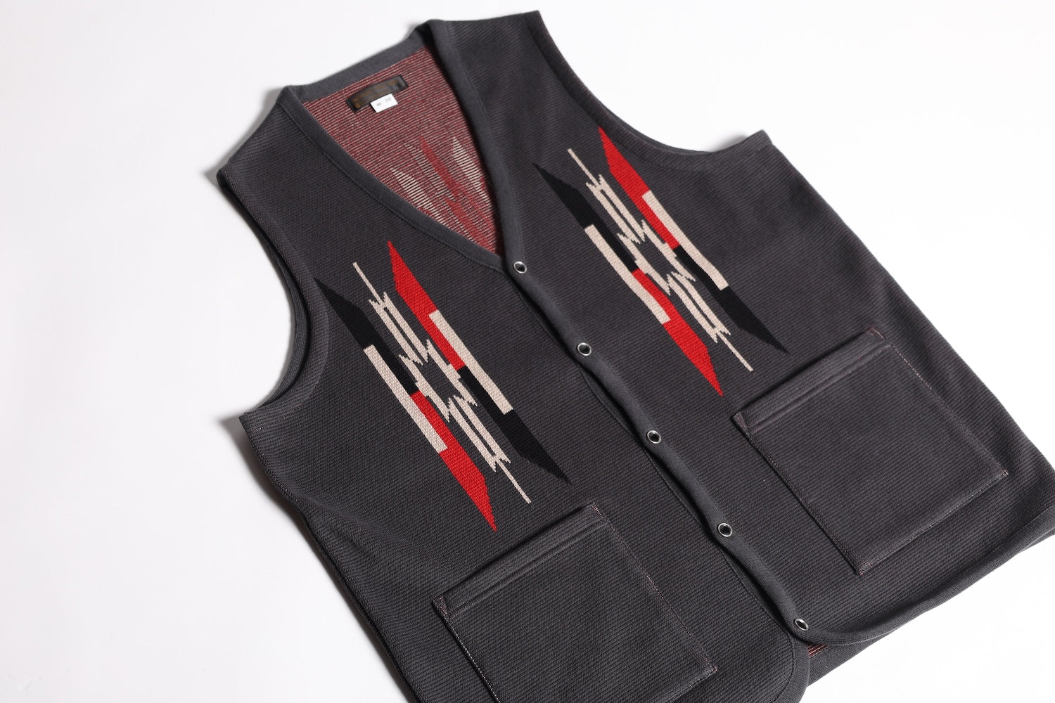 NGT NATIVE VEST CHARCOAL