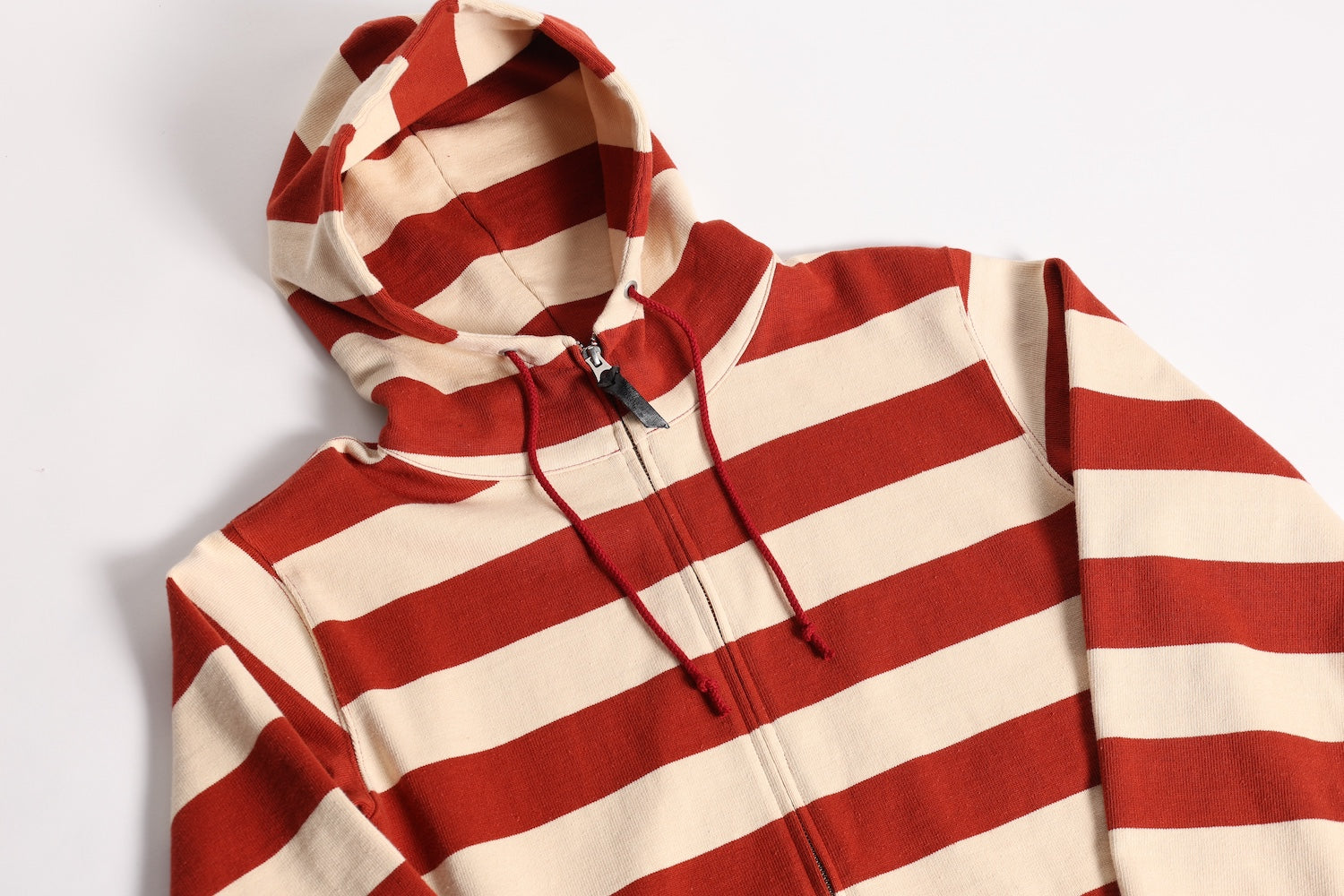 HEAVY BORDER HOODIE BRK/CRM