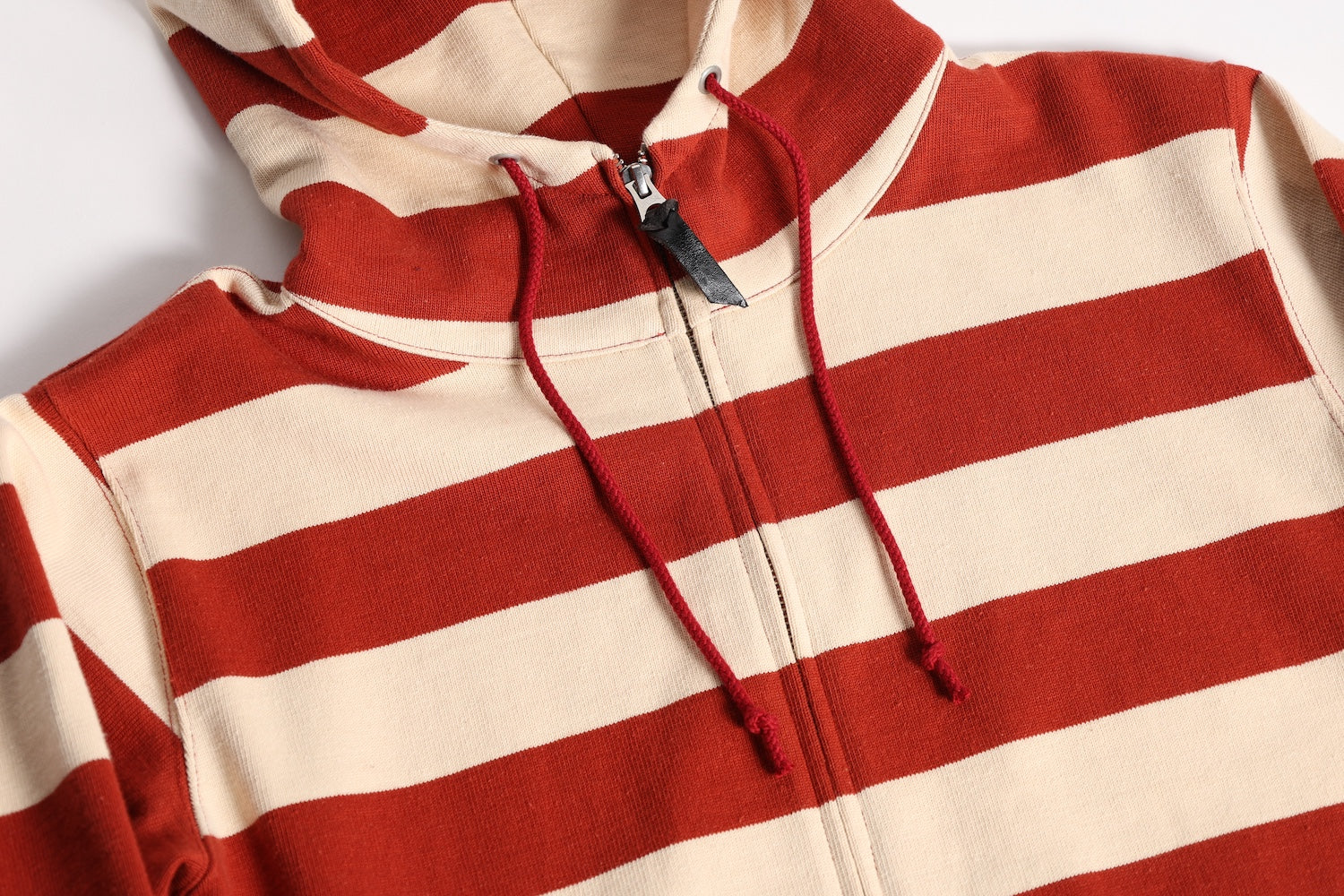 HEAVY BORDER HOODIE BRK/CRM