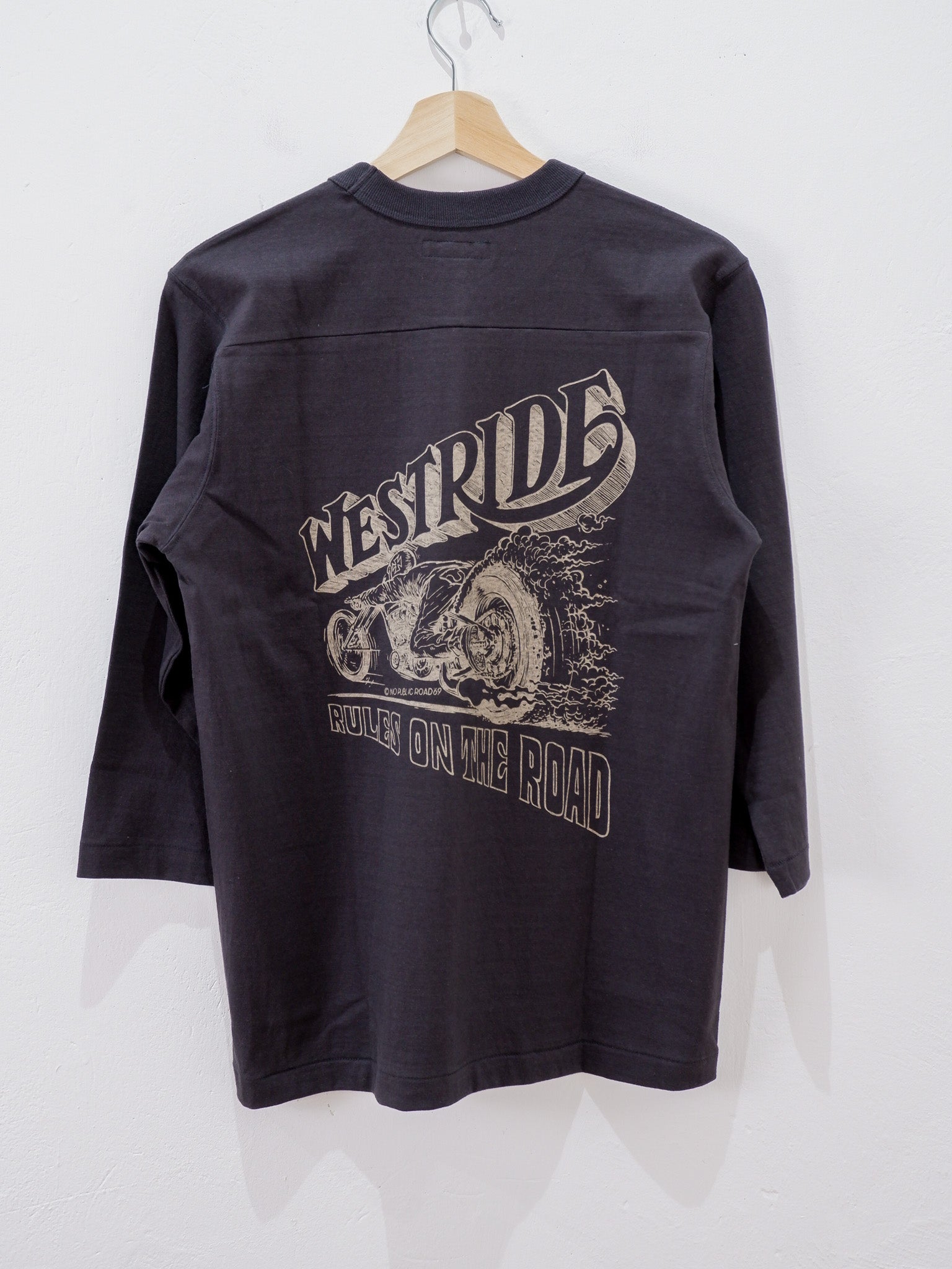 VINTAGE FOOTBALL TEE-2: NO PUBLIC