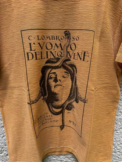 TRICOT L’UOMO DELINQUENTE “CESARE LOMBROSO” Old Yellow