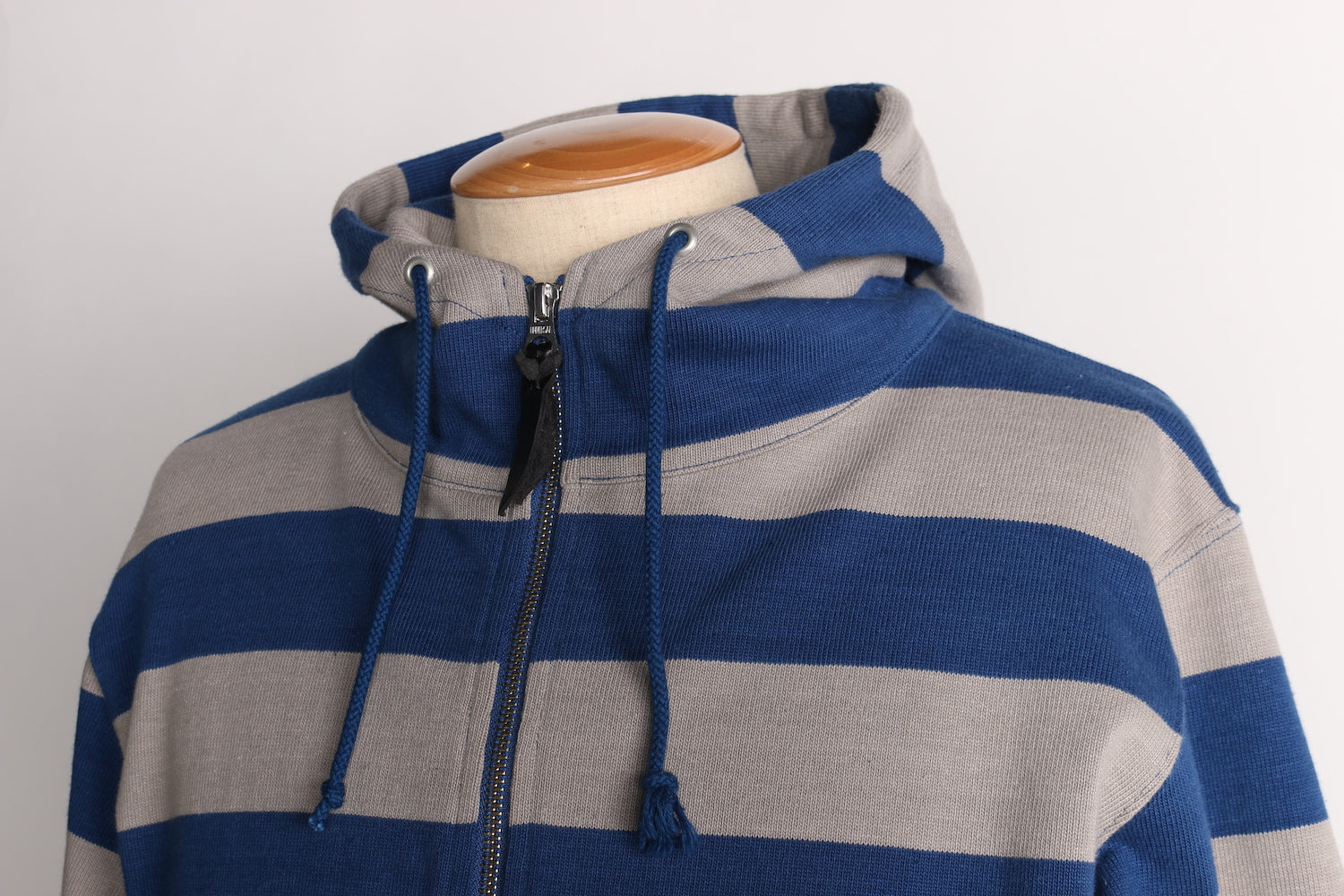 HEAVY BORDER HOODIE GREY/NVY